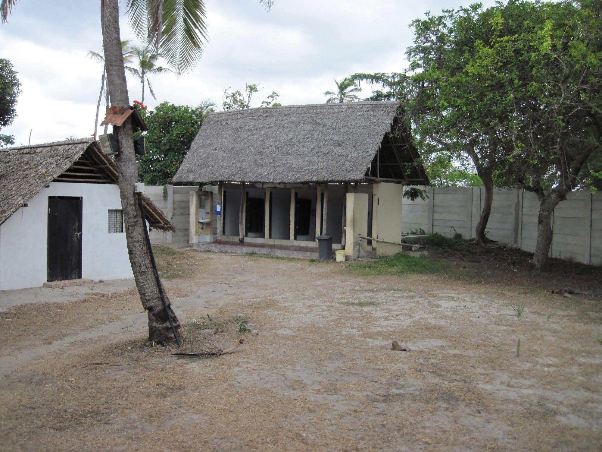 Kipepeo Beach And Village ดาร์เอสซาลาม ภายนอก รูปภาพ