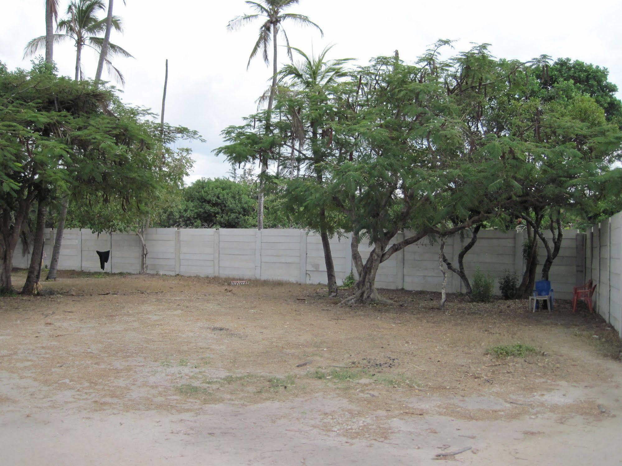 Kipepeo Beach And Village ดาร์เอสซาลาม ภายนอก รูปภาพ