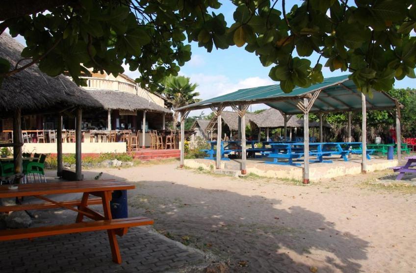 Kipepeo Beach And Village ดาร์เอสซาลาม ภายนอก รูปภาพ